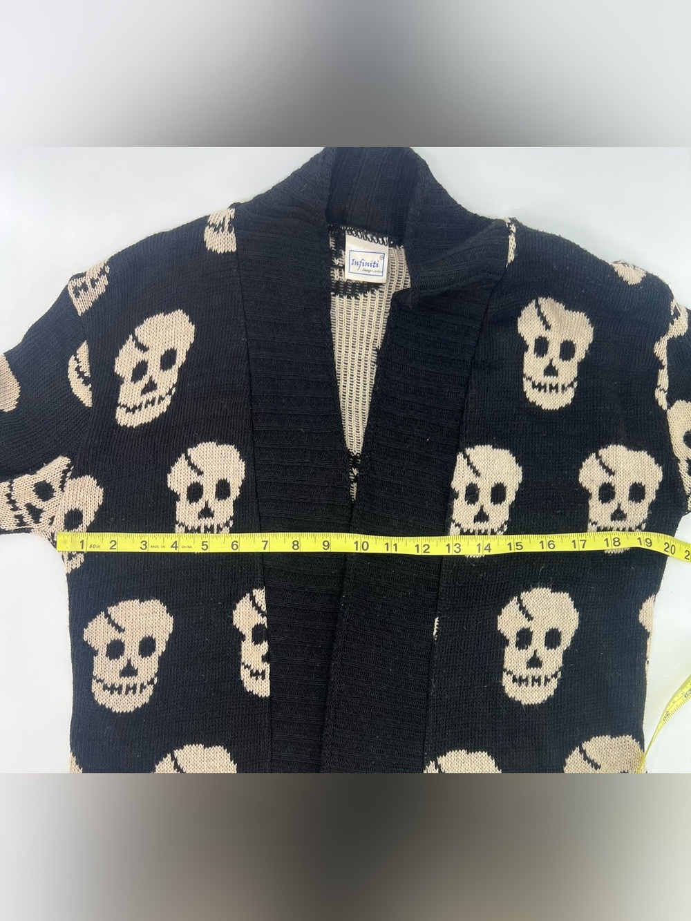 Infiniti Black Skull Pattern Open Front Cardigan Sweater M Medium - Picture 9 of 9